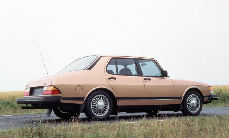 sedan pre87.jpg