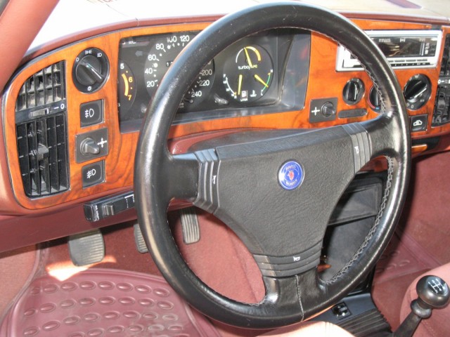 Volante cuero zamburio