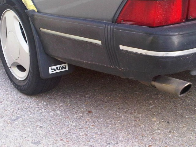 faldilla ruedas traseras 900.JPG